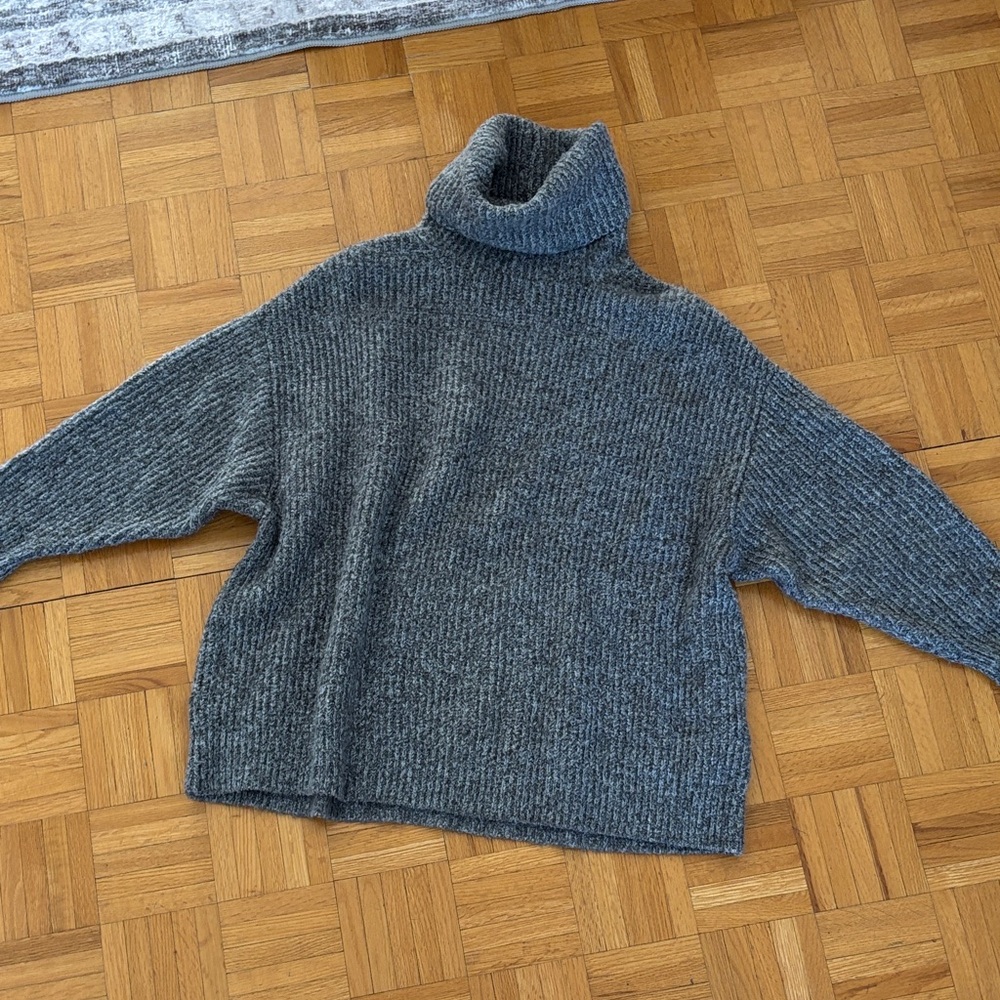 Zara Knit Gray Turtleneck Sweater S